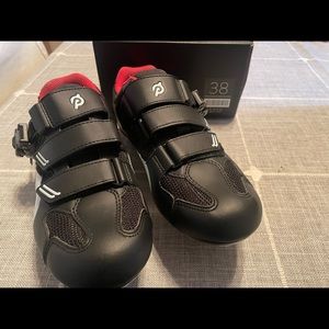 Peloton Cycle Shoes EUC 38/size 7